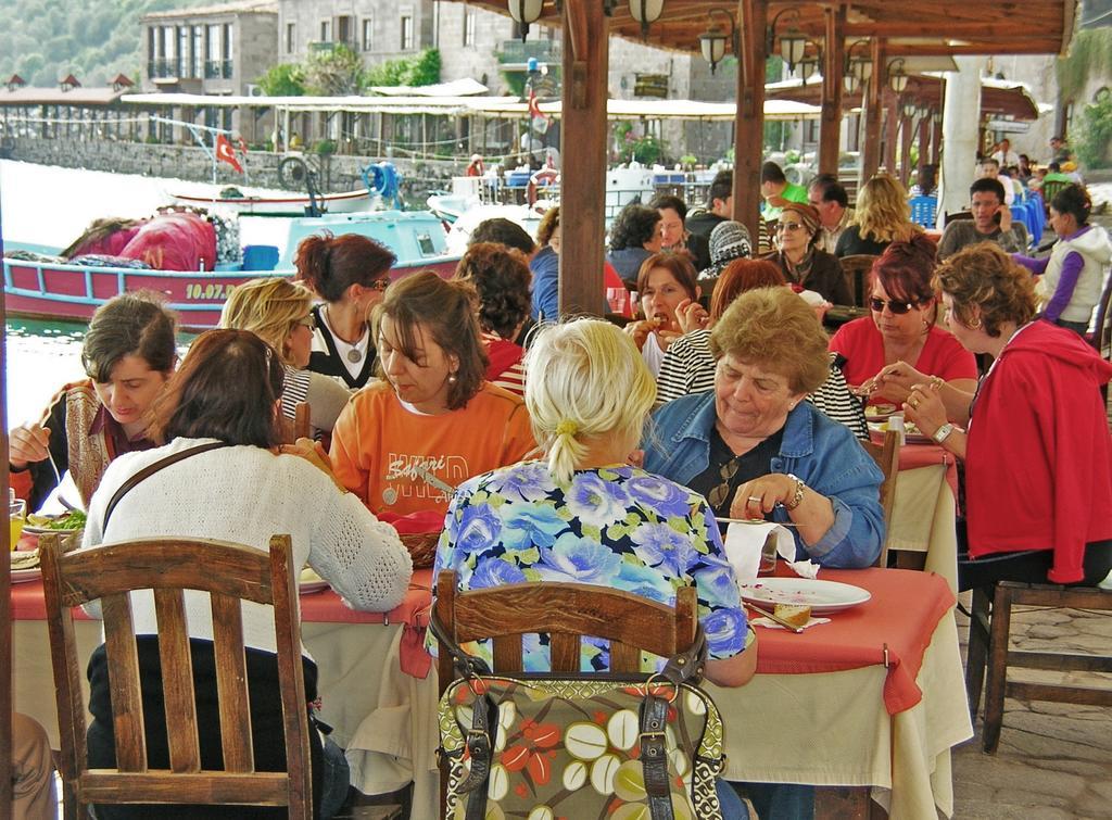 Assos Hotel Εξωτερικό φωτογραφία